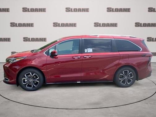 2025 Toyota Sienna Platinum 7 Passenger
