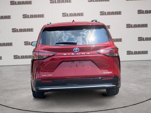 2025 Toyota Sienna Platinum 7 Passenger