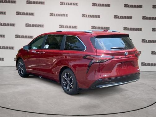 2025 Toyota Sienna Platinum 7 Passenger
