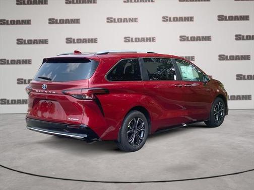 2025 Toyota Sienna Platinum 7 Passenger