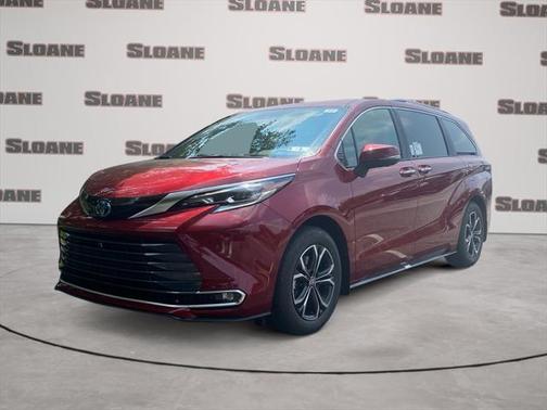 2025 Toyota Sienna Platinum 7 Passenger