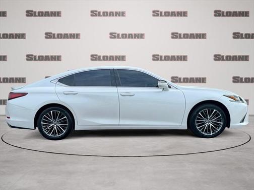 2022 Lexus ES 350 Base