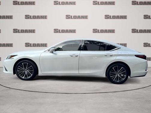 2022 Lexus ES 350 Base