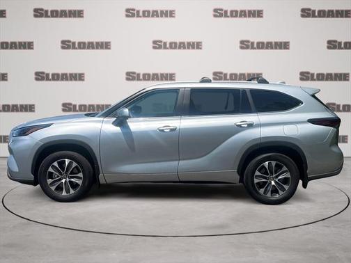 2025 Toyota Highlander XLE