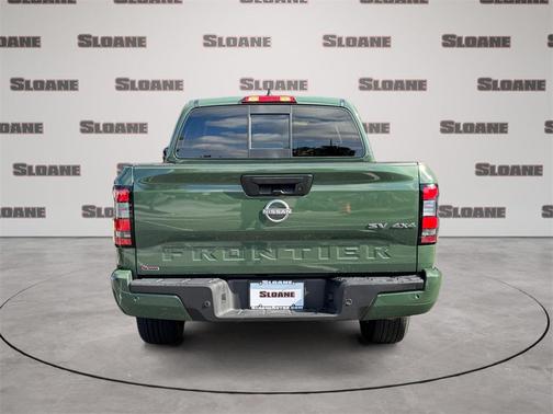 2022 Nissan Frontier SV