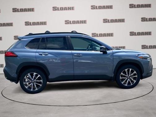 2025 Toyota Corolla Cross XLE