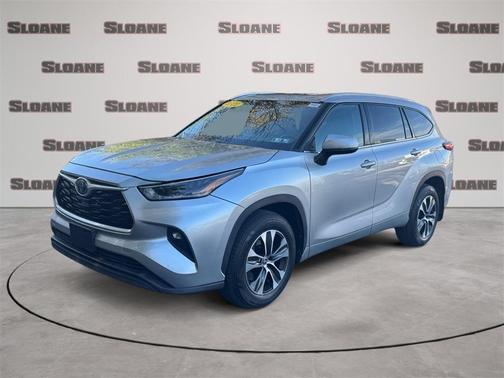 2022 Toyota Highlander Hybrid XLE
