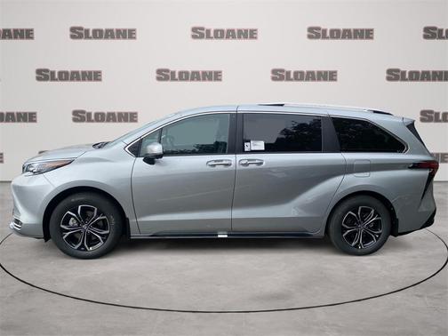 2025 Toyota Sienna Platinum