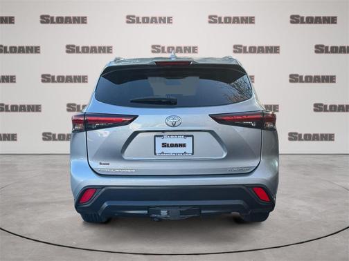 2025 Toyota Highlander XLE