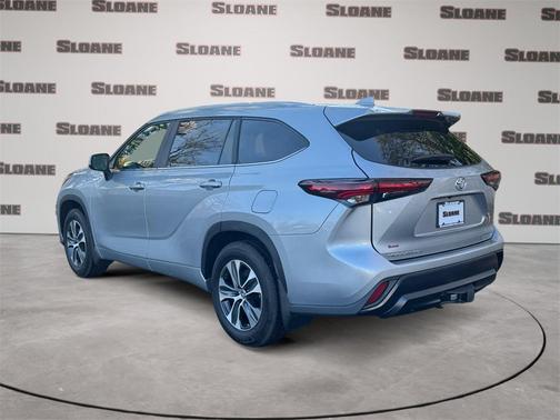 2025 Toyota Highlander XLE