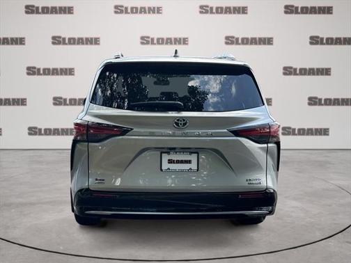 2021 Toyota Sienna Limited 7-Passenger