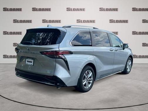 2021 Toyota Sienna Limited 7-Passenger