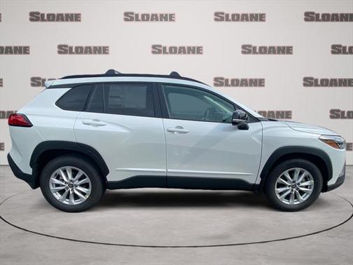 2025 Toyota Corolla Cross LE