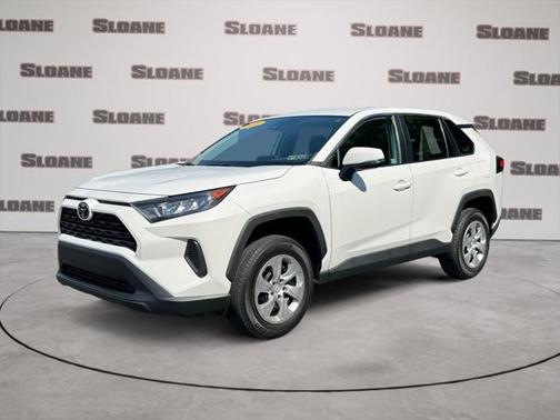 2022 Toyota RAV4 LE