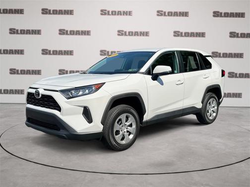 2022 Toyota RAV4 LE