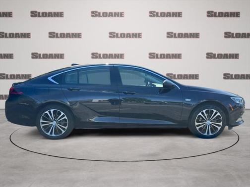 2020 Buick Regal Sportback FWD Essence