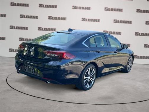 2020 Buick Regal Sportback FWD Essence
