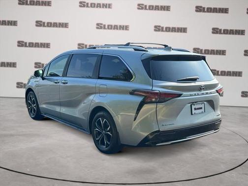 2025 Toyota Sienna Platinum 7 Passenger