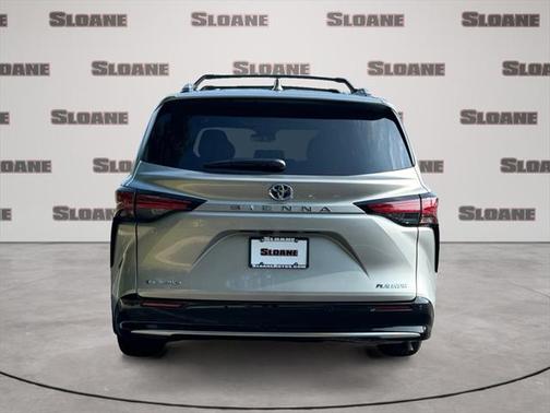 2025 Toyota Sienna Platinum 7 Passenger