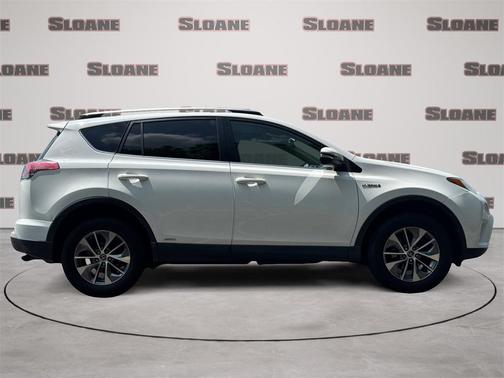 2018 Toyota RAV4 Hybrid XLE