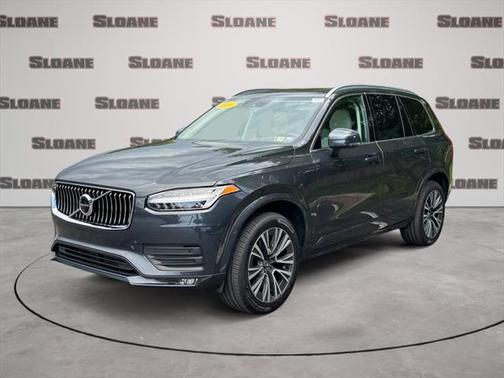 2021 Volvo XC90 T6 Momentum