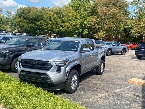 2025 Toyota Tacoma SR5