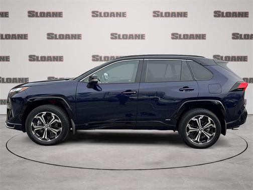 2025 Toyota RAV4 Hybrid SE