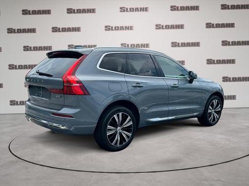 2023 Volvo XC60 B5 Plus Bright Theme