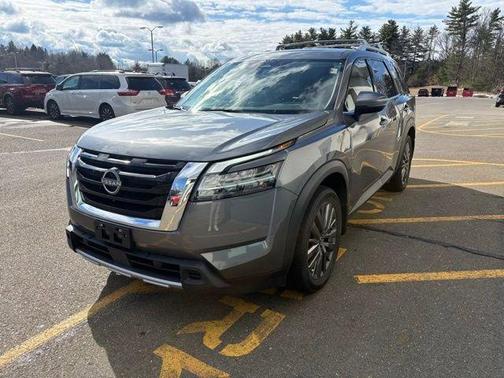 Gun Metallic 2023 Nissan Pathfinder SL