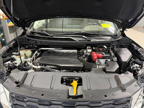 Black 2023 Nissan Rogue SL