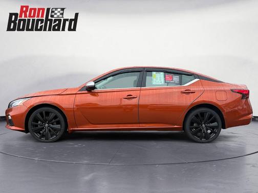 2022 Nissan Altima 2.5 SR
