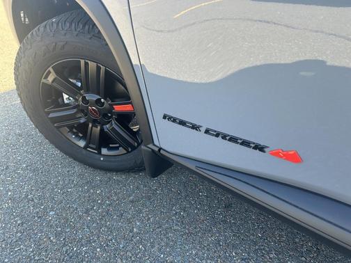 2025 Nissan Rogue Rock Creek