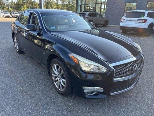 2015 INFINITI Q70 3.7X