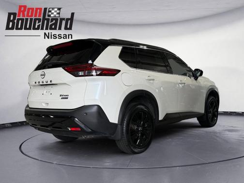 2 Tone White / Black Roof 2023 Nissan Rogue SV