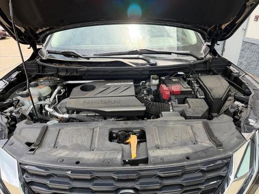 Black 2023 Nissan Rogue SV