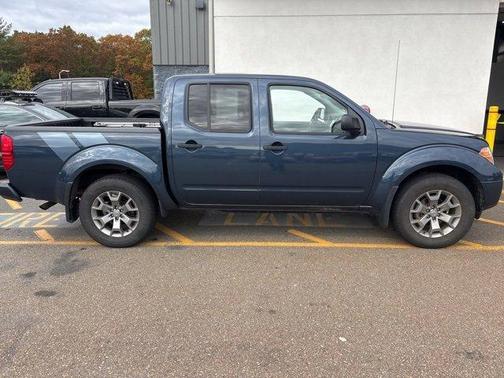 2021 Nissan Frontier SV