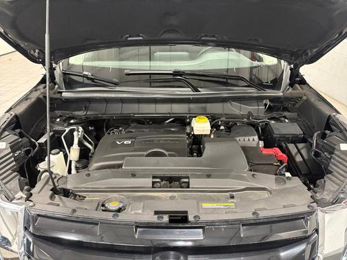 2022 Nissan Pathfinder S