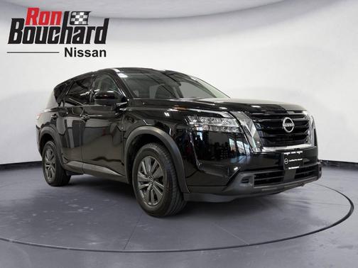 2022 Nissan Pathfinder S