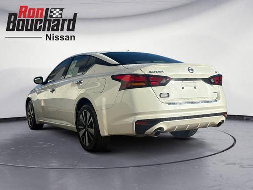 2022 Nissan Altima 2.5 SL