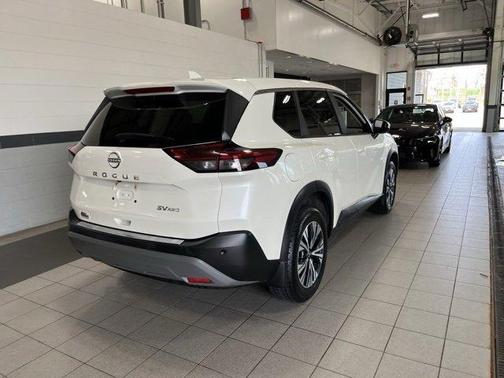 2022 Nissan Rogue SV