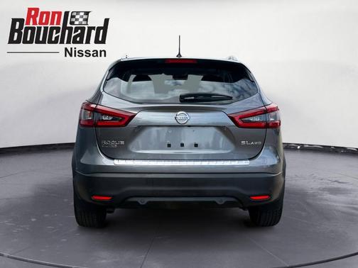 2022 Nissan Rogue Sport SL