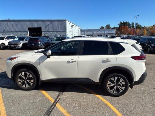 White 2023 Nissan Rogue SV