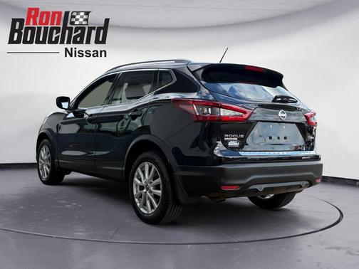 2022 Nissan Rogue Sport SV