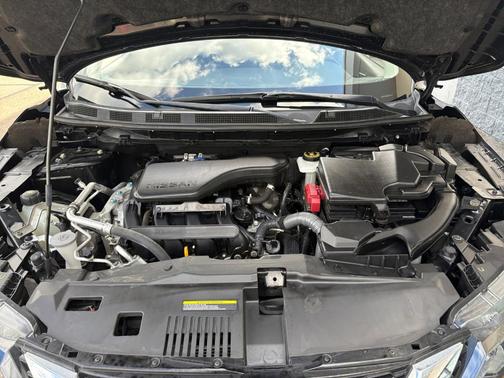 2022 Nissan Rogue Sport SV