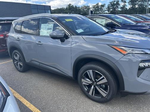 2025 Nissan Rogue SL