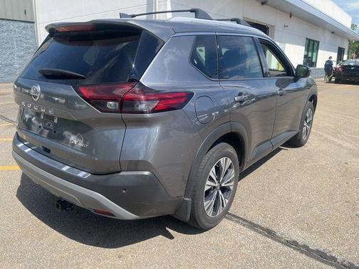 Gun Metallic 2021 Nissan Rogue SV