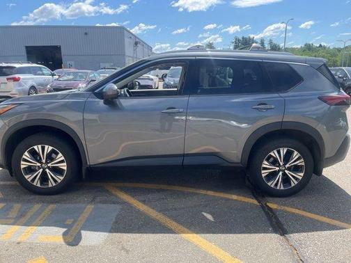 Gun Metallic 2021 Nissan Rogue SV