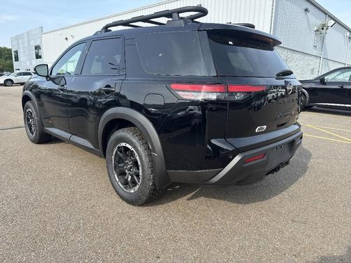 2025 Nissan Pathfinder Rock Creek