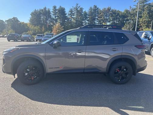2025 Nissan Rogue Rock Creek