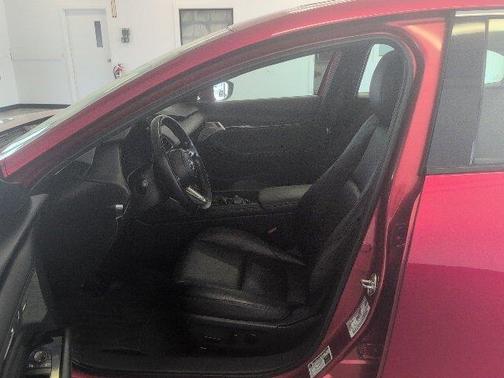 2019 Mazda Mazda3 FWD w/Premium Package